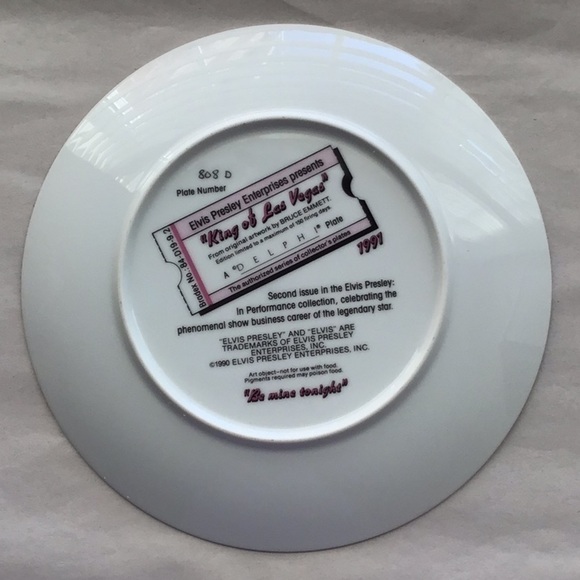 𝅺Elvis King of Las Vegas Plate - Picture 2 of 5